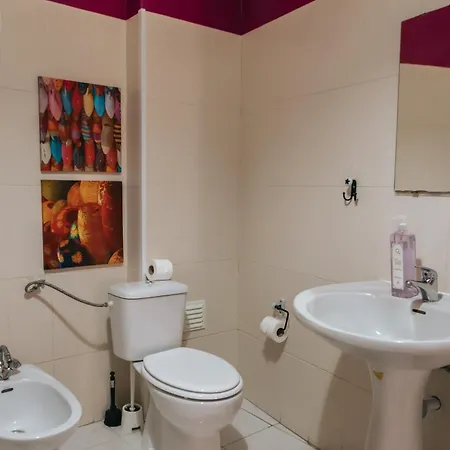 Daniela's 302 Konukevi